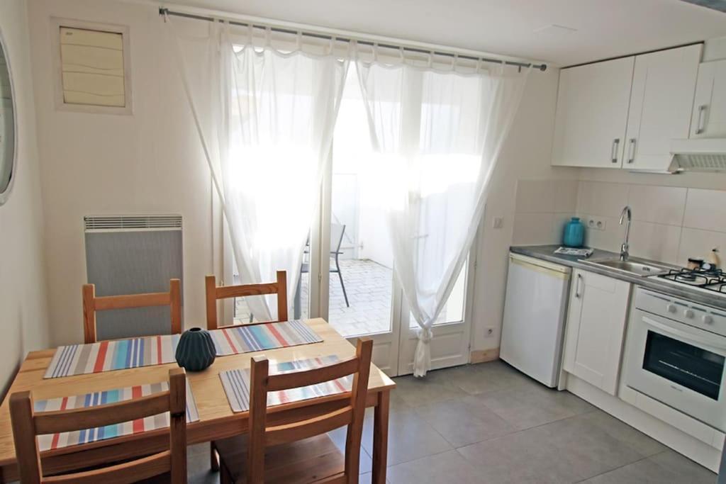 Le Clos Des Flots - La Plage ลาฟร็อตต์ ภายนอก รูปภาพ